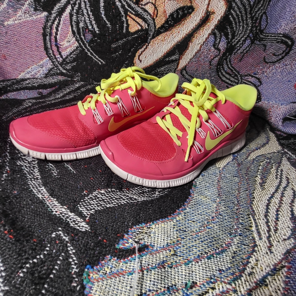Nike Women Free Run 5.0: Size 9